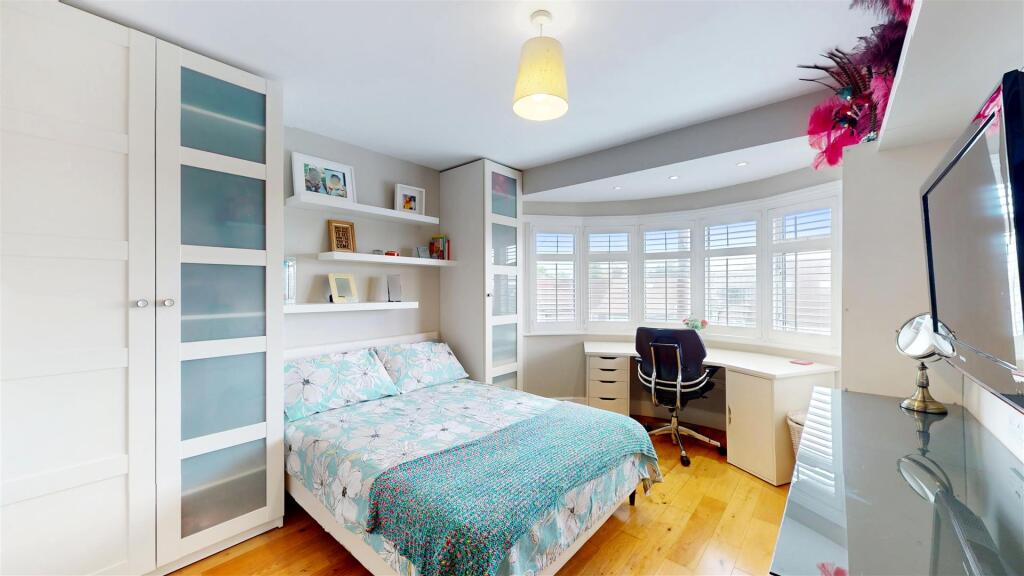 Bedroom.jpg