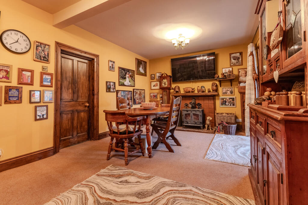 Dining Room (3)