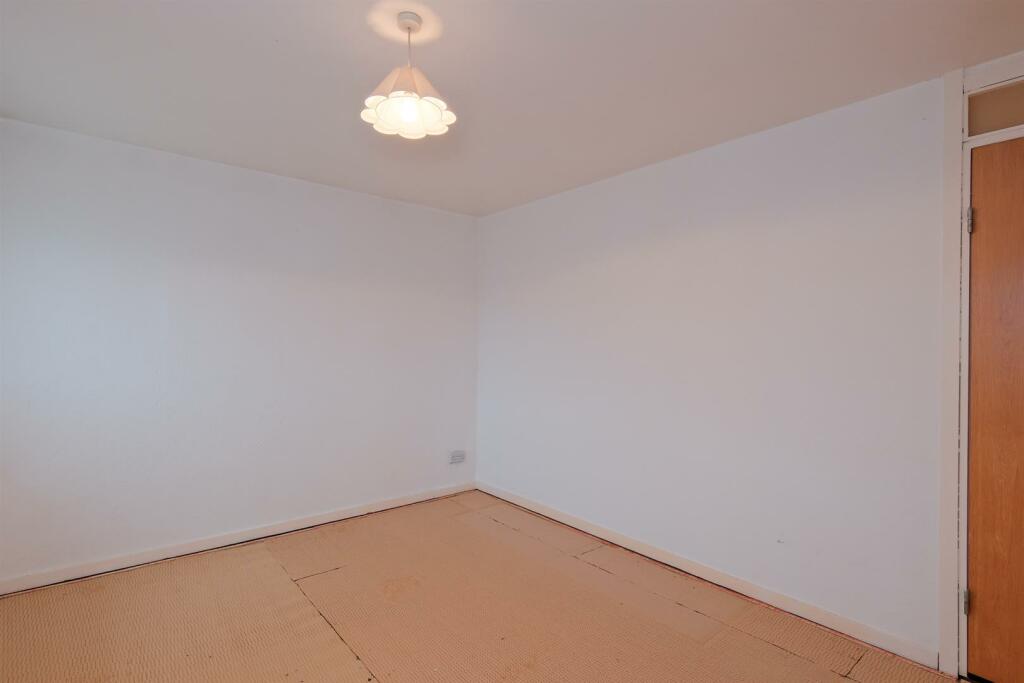 014-4 Nith Lane Newmains Wishaw, ML2 9EQ.jpg