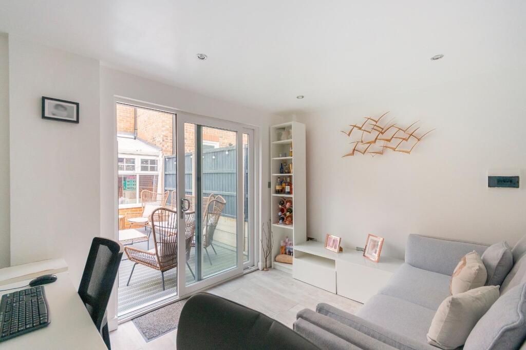 0S4GASG - Garden Office A.jpg