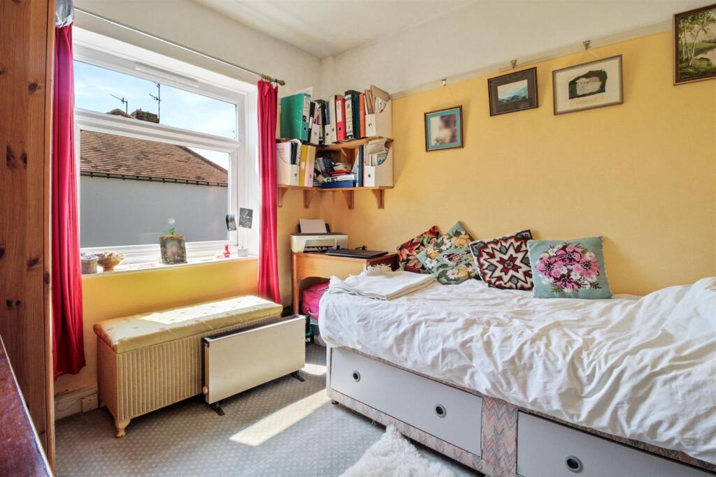 Dominion Road, 107-009.jpg