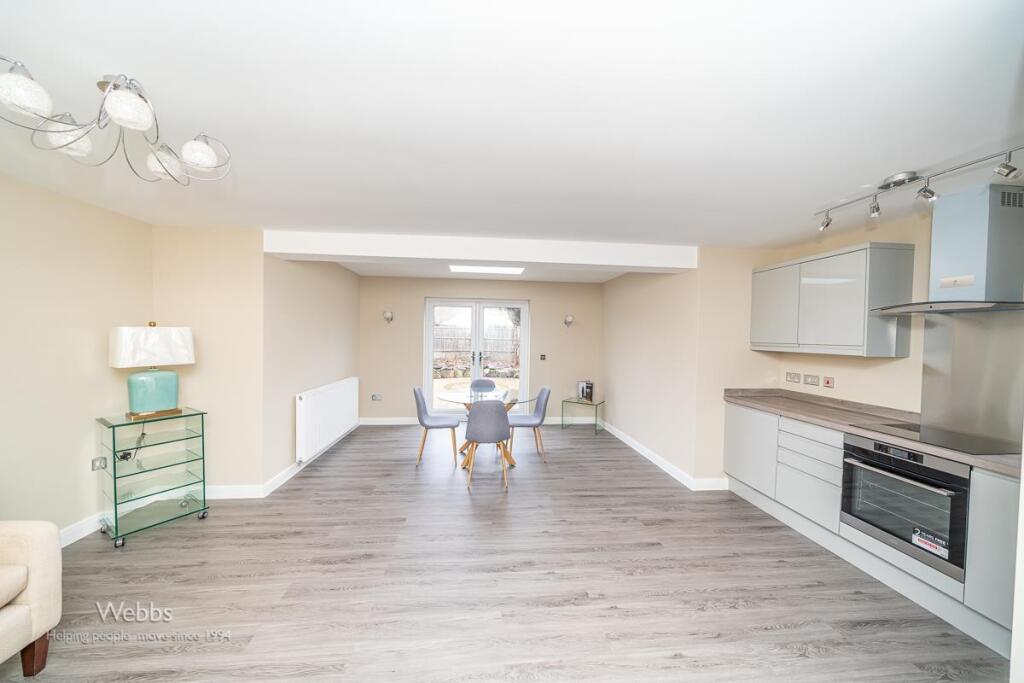 © Webbs Estate Agents © (32 of 59).jpg