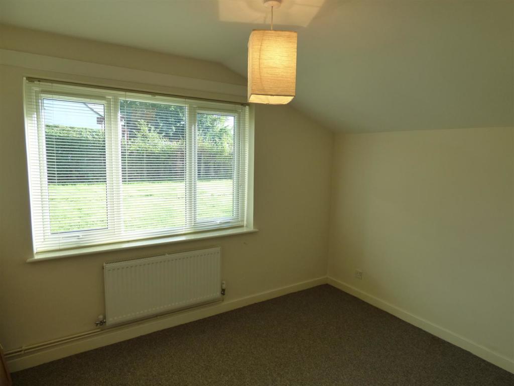 Bedroom 2.JPG