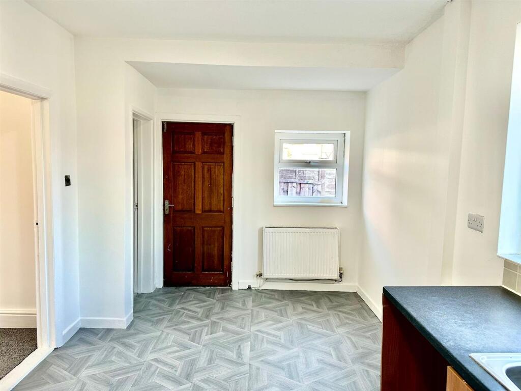 WhatsApp Image 2025-09-21 at 14.48.28_52da10b6.jpg