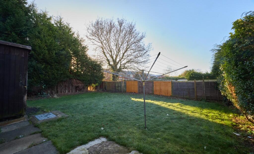 elwell ave bw new 8.jpg