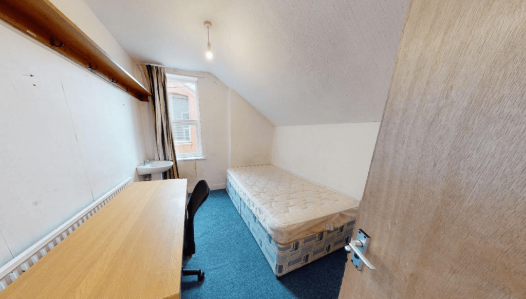Bedroom 5