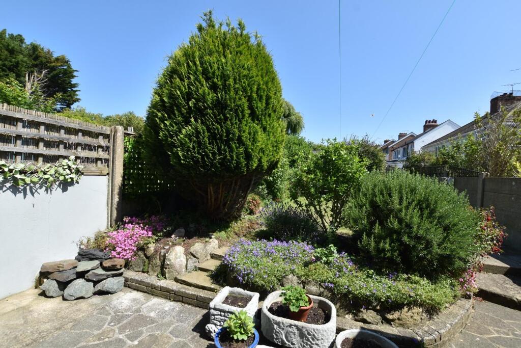 8 Ingoldsby Road New (7).JPG