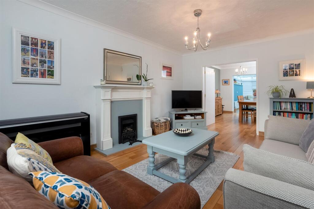 21 Prospero Drive 1992-7.jpg