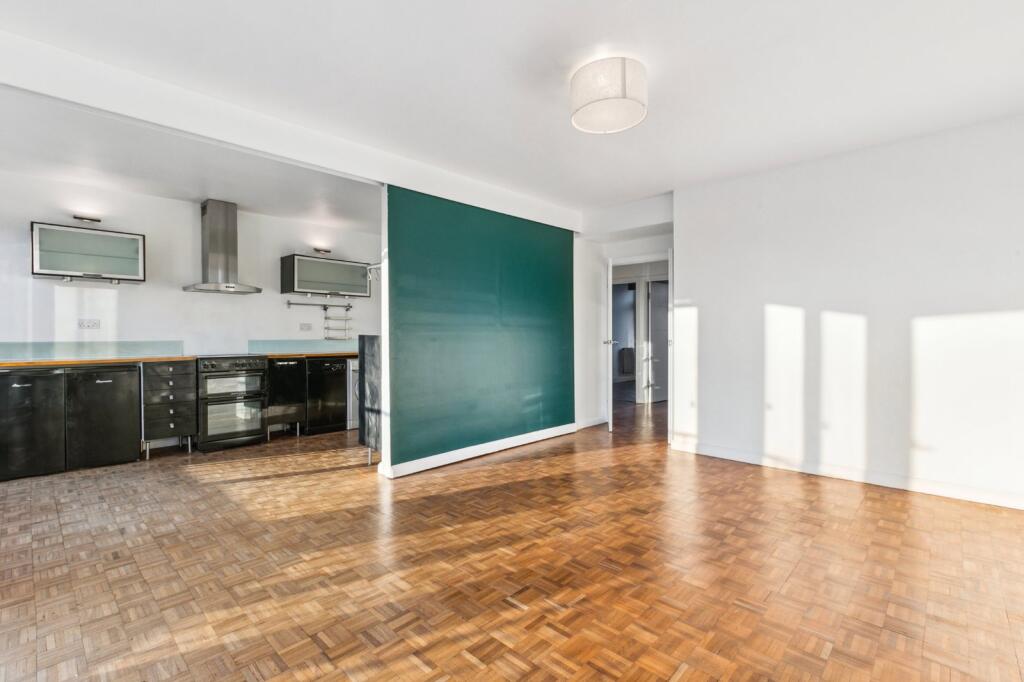 Reception/Kitchen