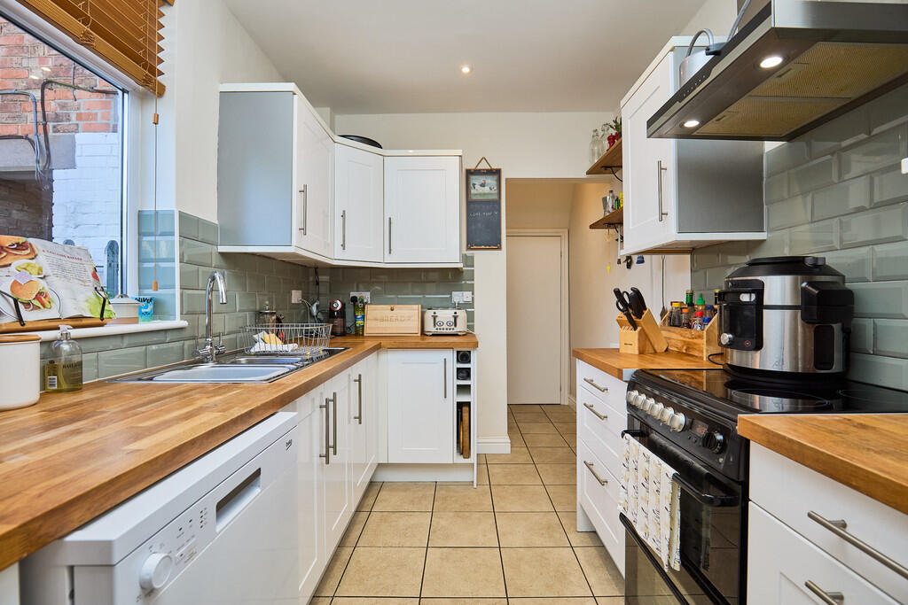 Edward Knight 202...