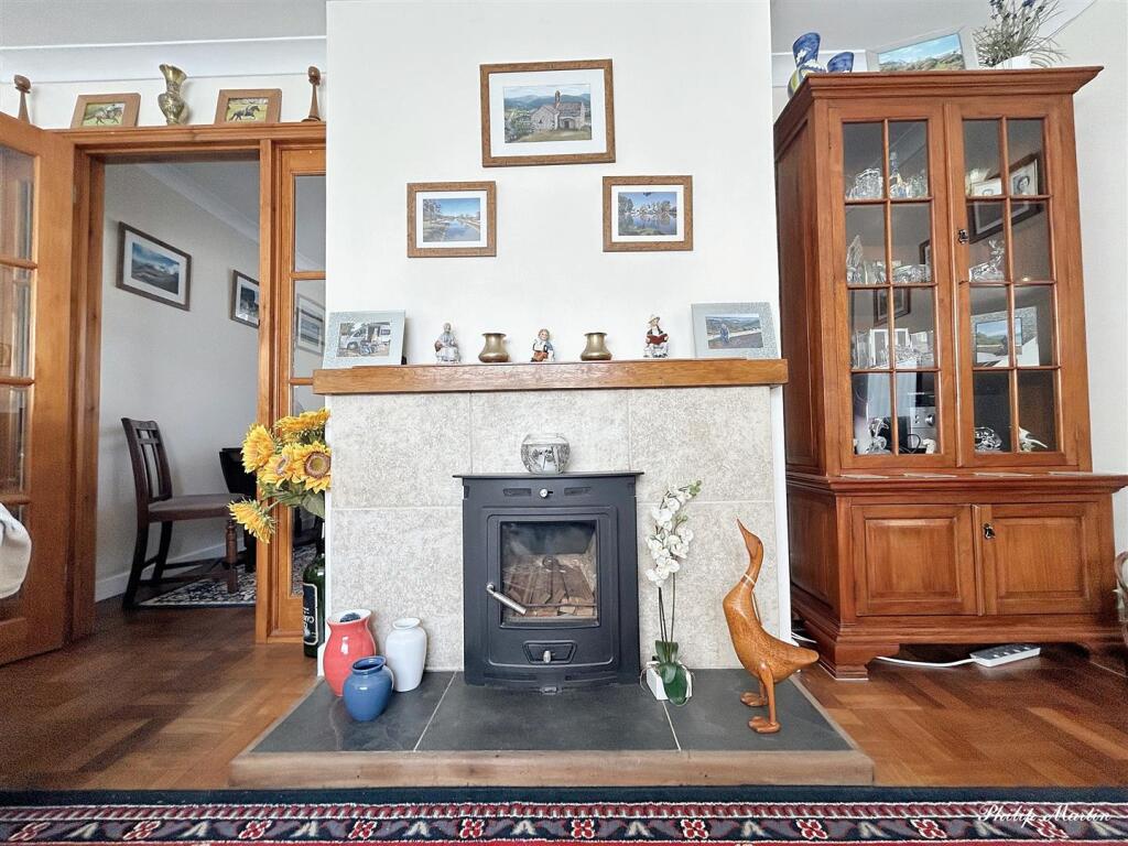 Fireplace.jpg