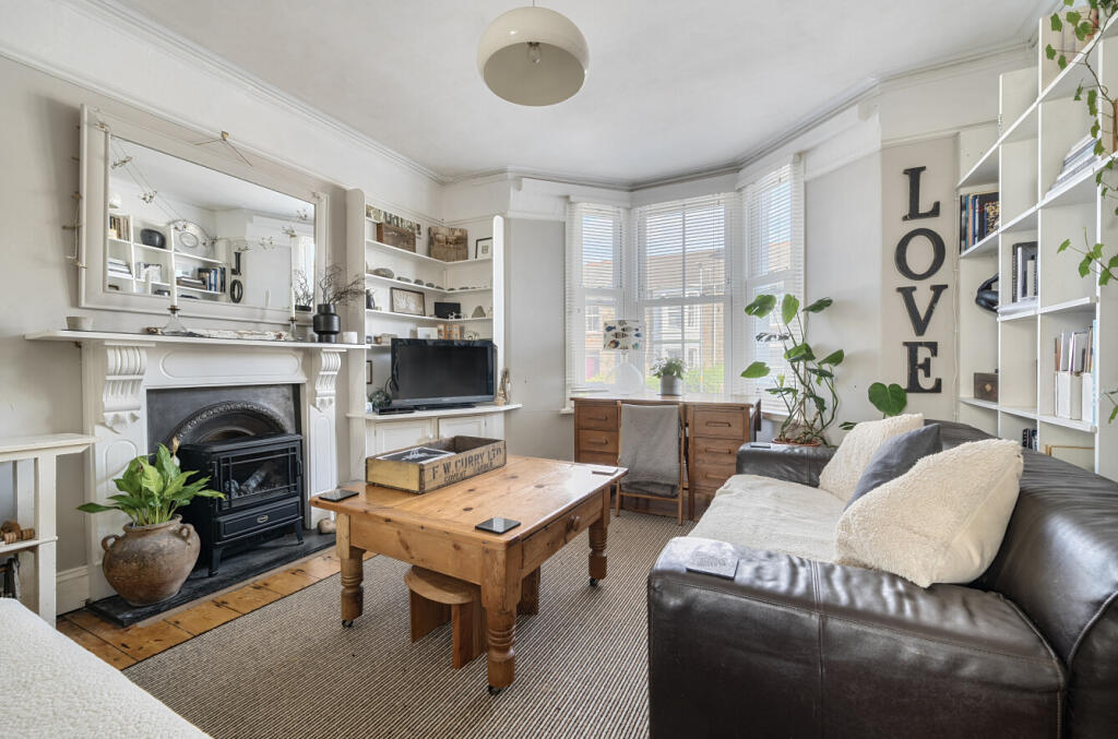 1303500-2-685535b...