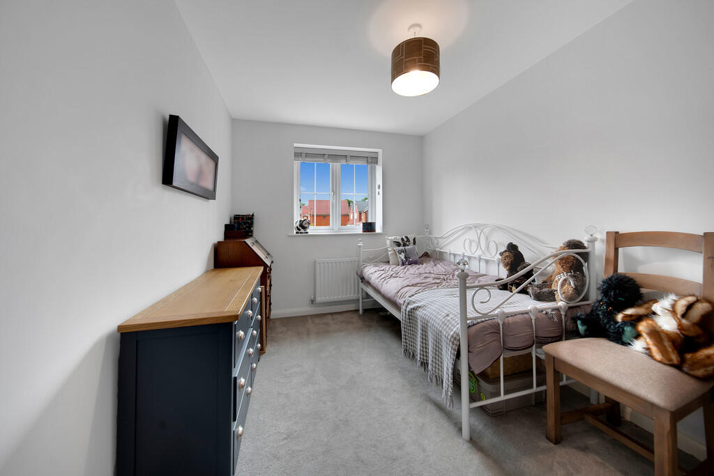 73 Ribbans Park R...