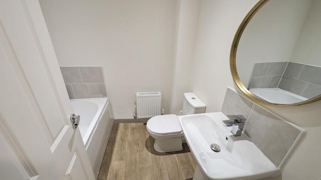 508 Dowsell Way bathroom c.jpg