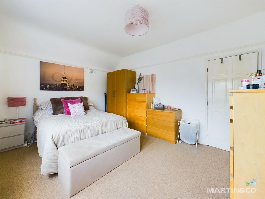 CAM03111G0-PR0244...