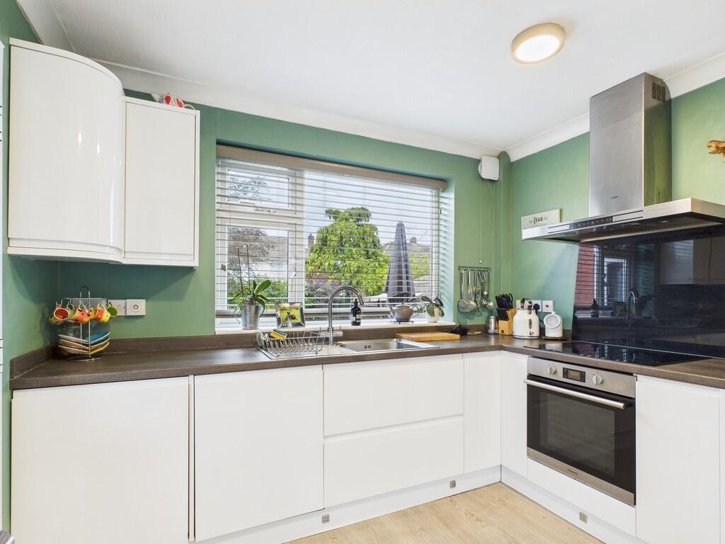 CAM03582G0-PR0142...