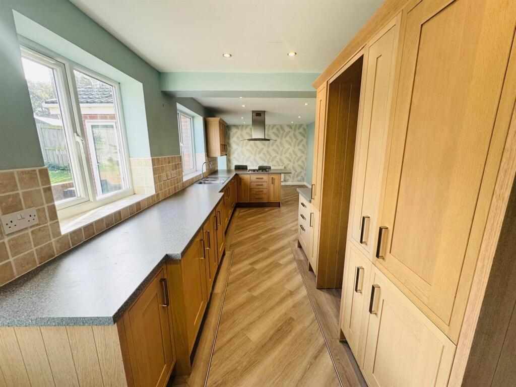 Kitchen Diner