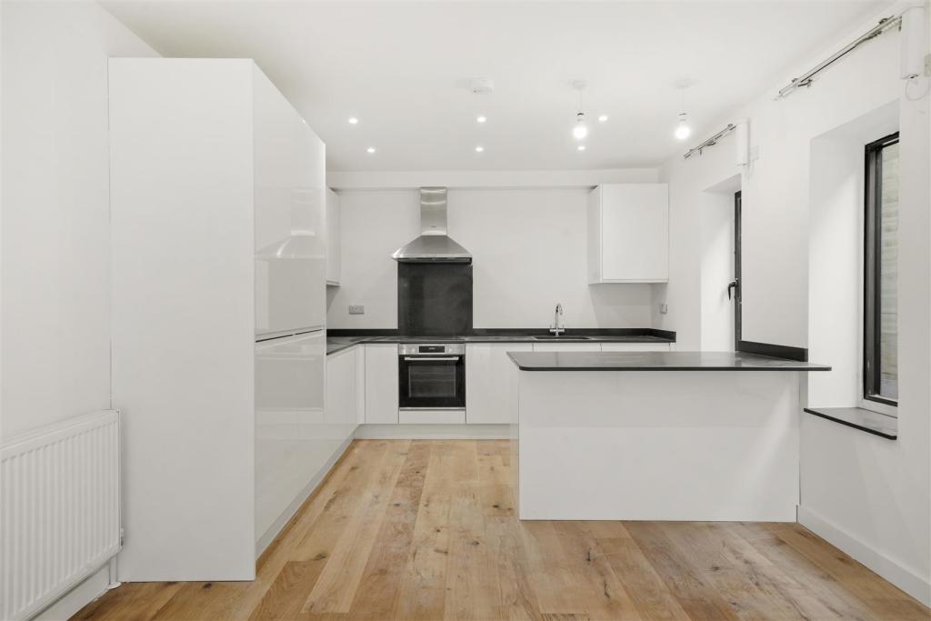 Flat 1, 348 Dollis Hill Lane  - 9X9tyZ02YYUV4pED6g