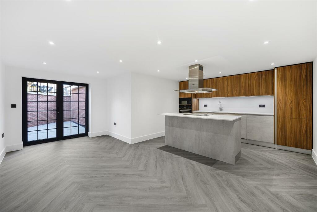 Flat 1 - 17 Sudbury Hill Close - Tj0yBNWV30mzcfL5O