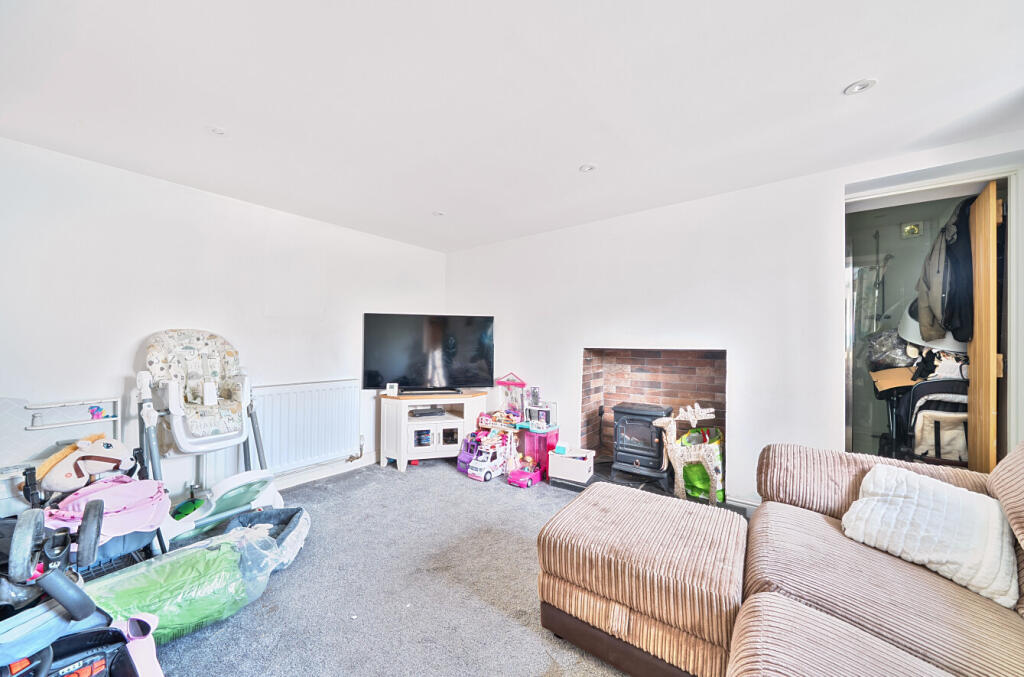 1296573-9-6839c41...