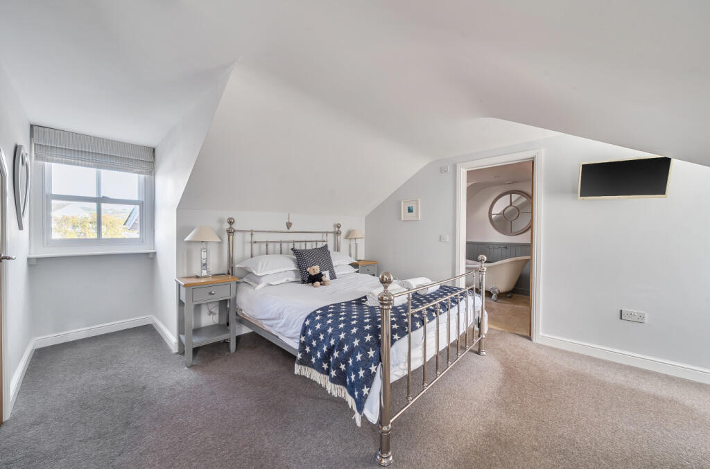 1373360-13-68fb96...