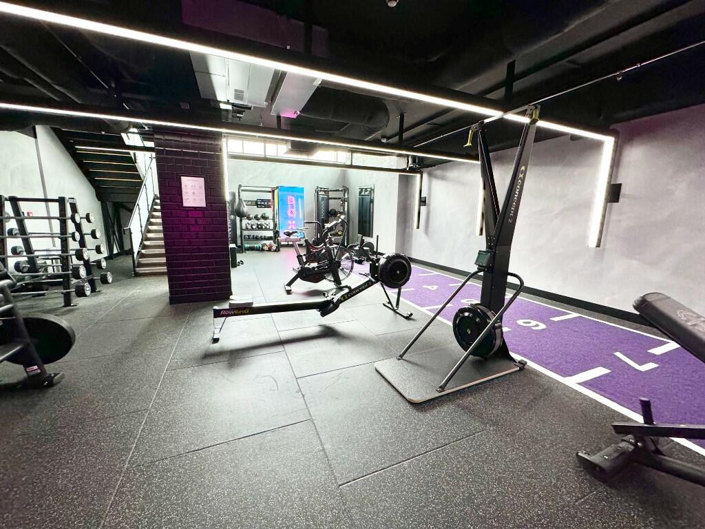 RESIDENTS GYM
