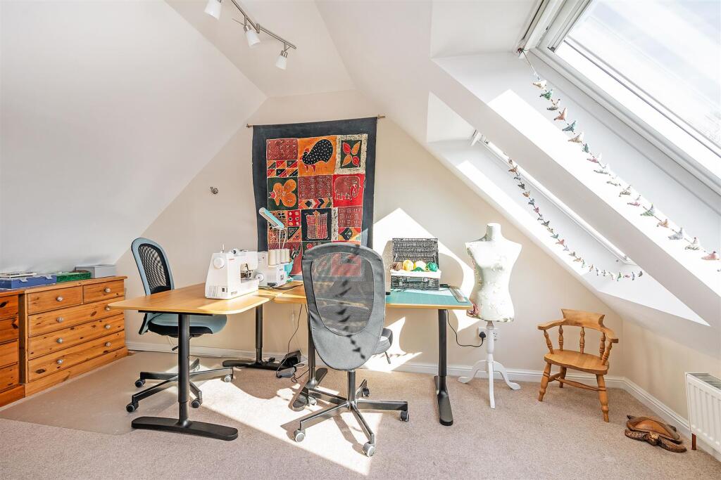 34 Whitefields Gate_88.jpg