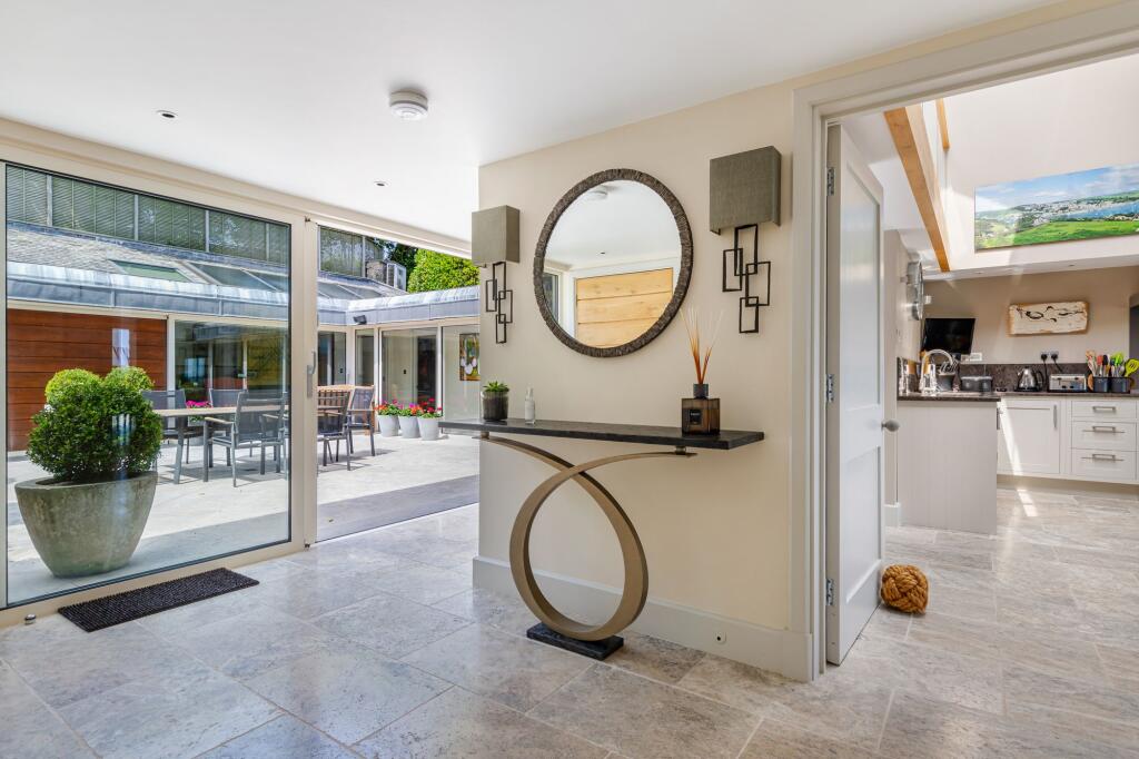 Entrance Hall to Courtyard