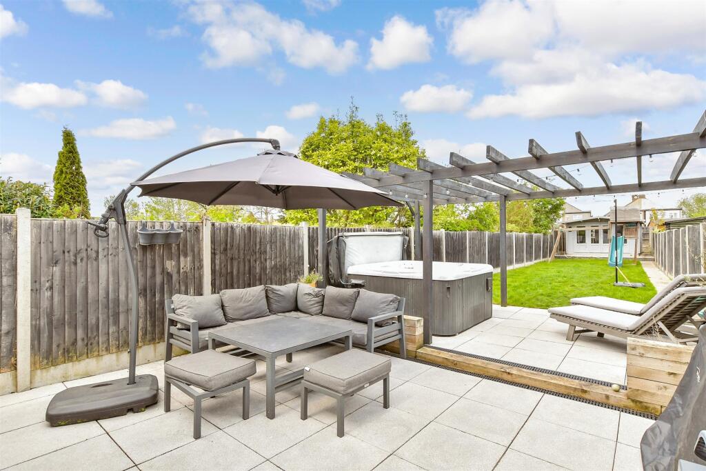 Patio / Decking