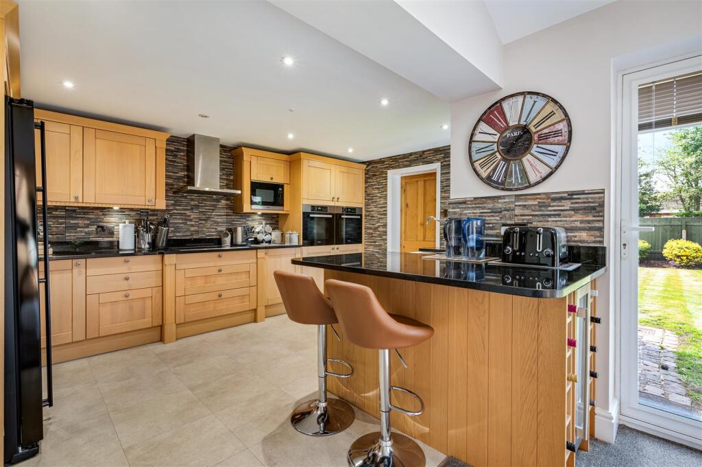 Kitchen-diner open to