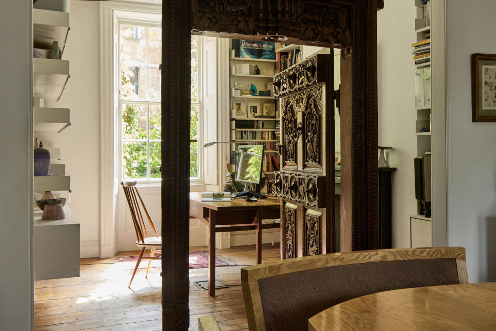 280274 - DGLA6507v2.jpg