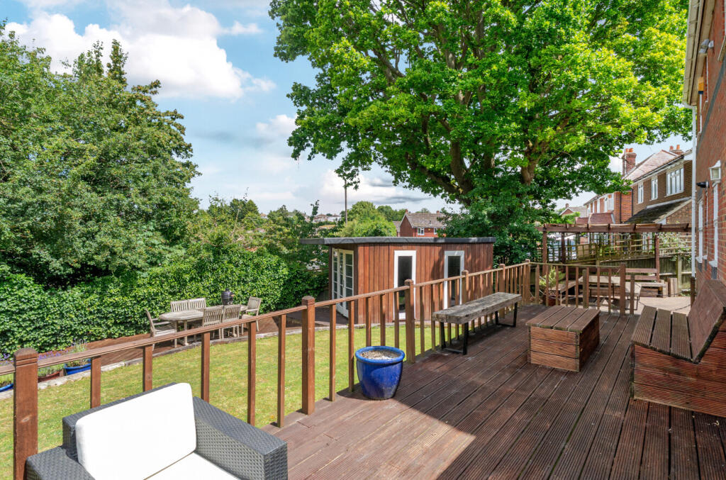 1313894-21-685ad0...