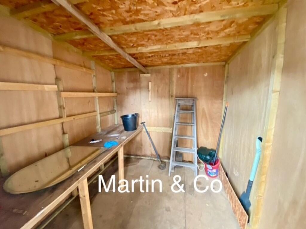 Garden Shed Inter...