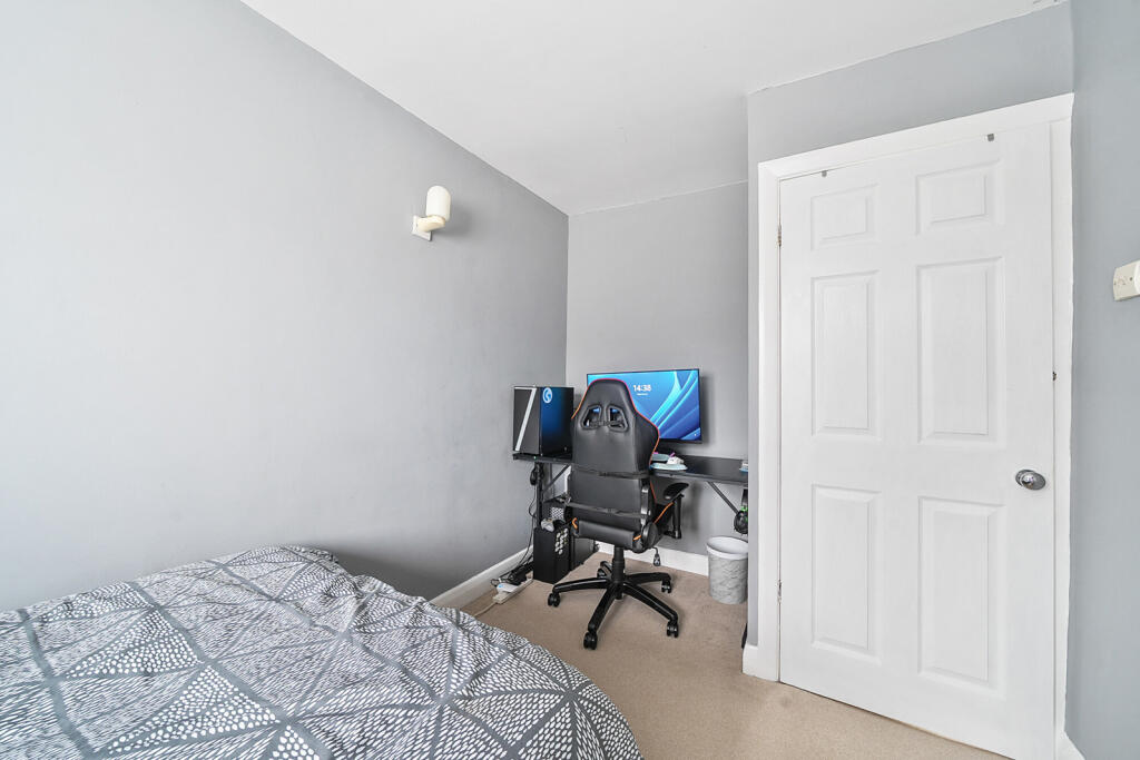 18-1306712-18-685...