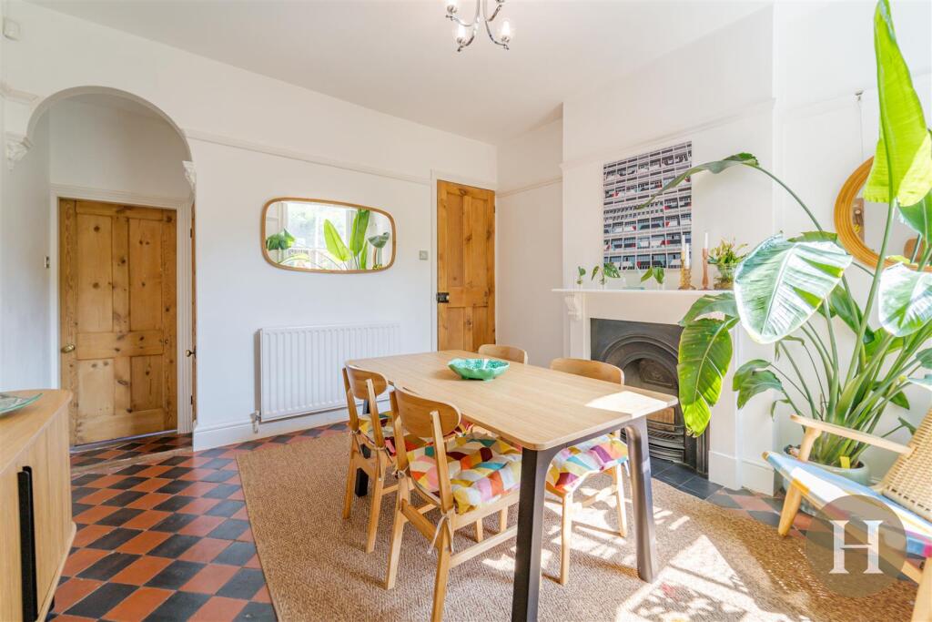 Hadleigh Estate Agents-8.jpg