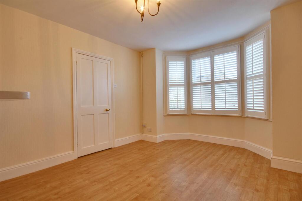 living room 2.jpg