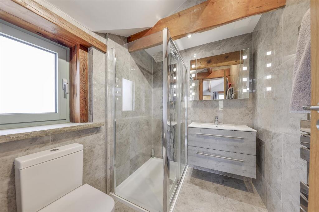 En Suite Shower Room