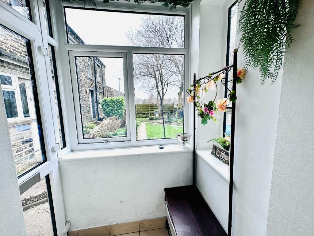 ENTRANCE PORCH
