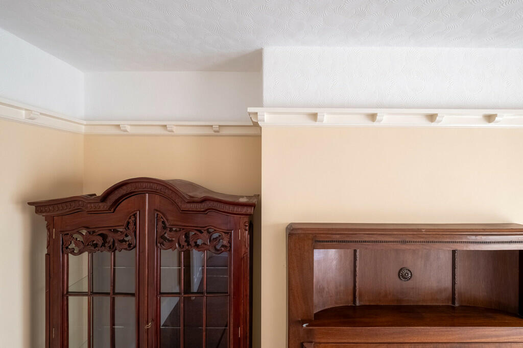 Dining room detai...