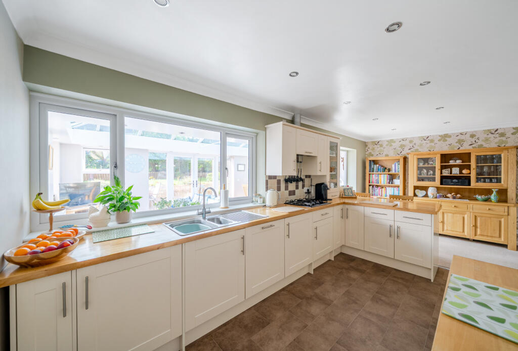 1327201-14-688200...