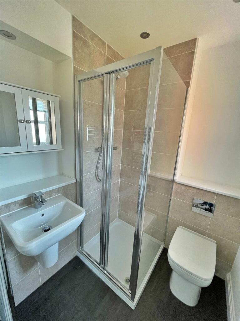 Ensuite