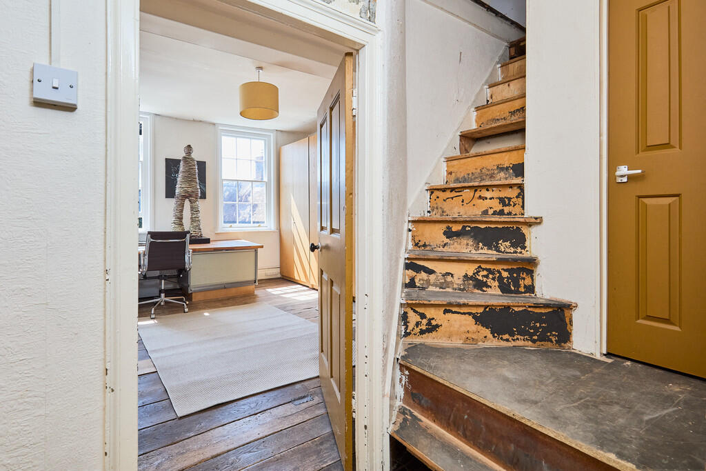 Edward Knight 202...