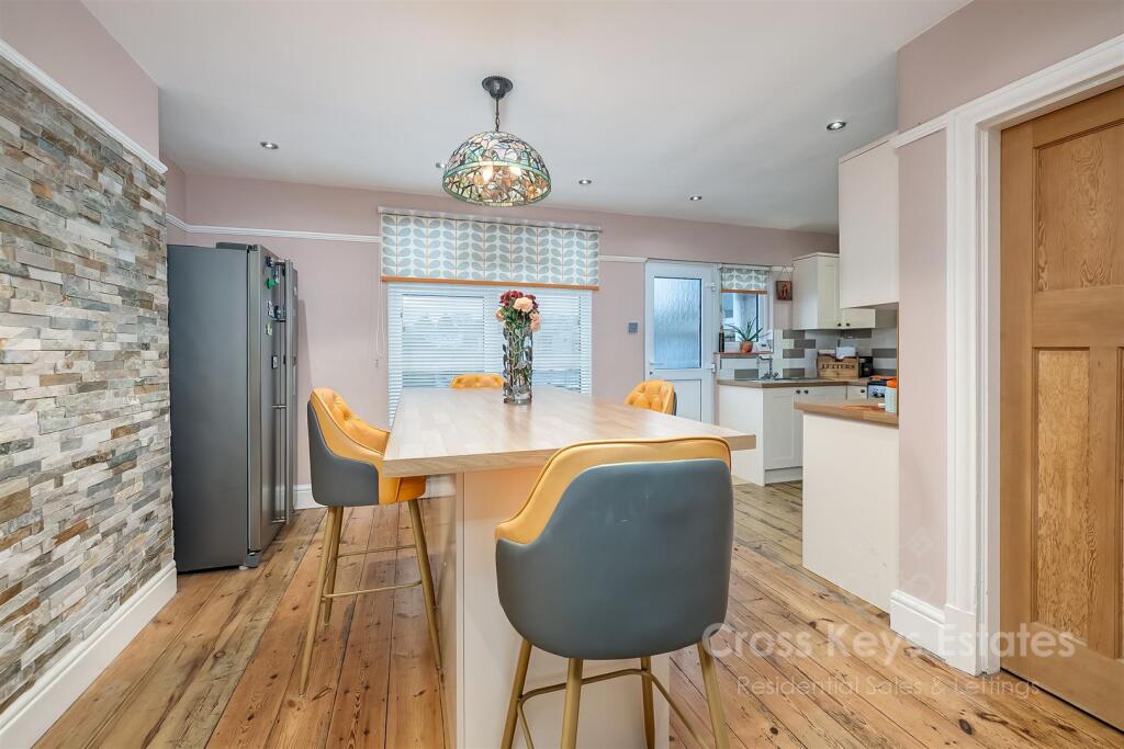 Open Plan Kitchen/Dining Room