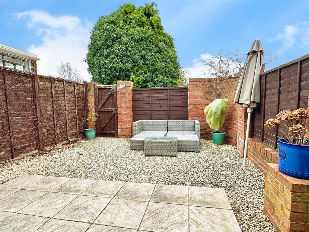 courtyard garden