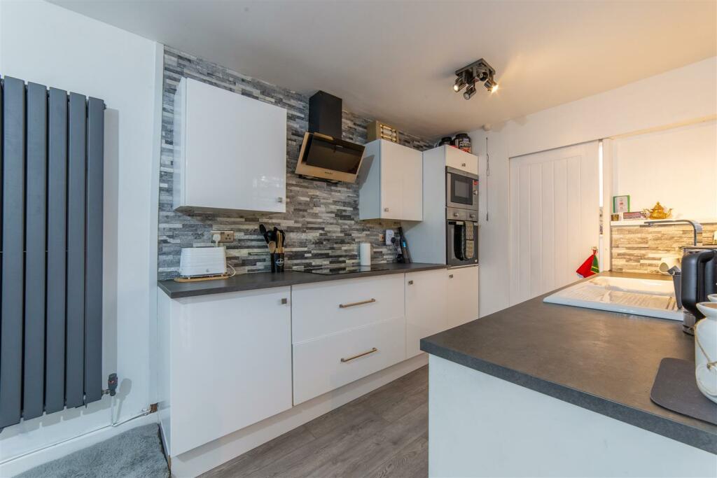 8 Kingsland Walk-12.jpg