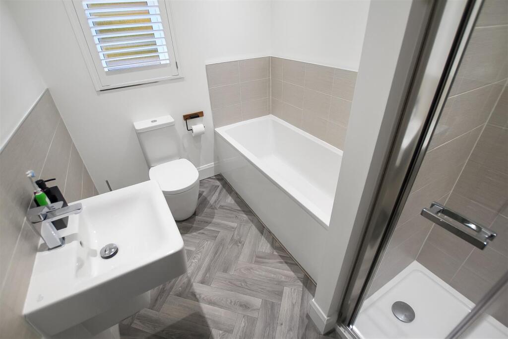 Family Bathroom/Shower/WC