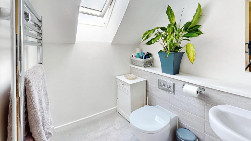 4f35da84-Broadstones-Bathroom.jpg