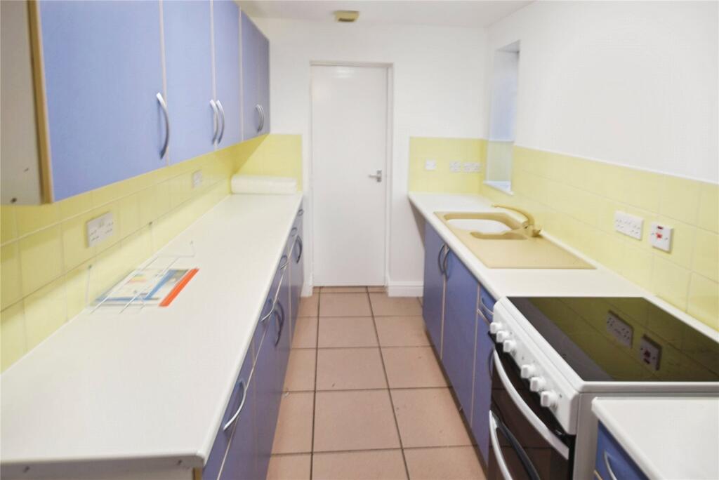 Flat 1 Kitchen