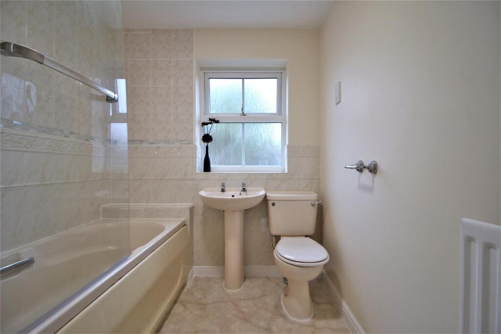 Bathroom.JPG