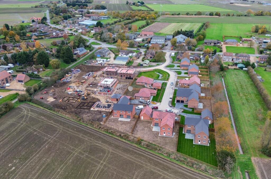 Surrounded by Fields - Walnut Close and Cherry Clo